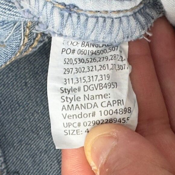 Gloria Vanderbilt Amanda Capris Denim Light Wash DGVB4957 Women's 4 - Picture 4 of 11